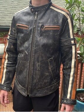 Report Like New EUC Distressed Black Leather Bomber Jacket